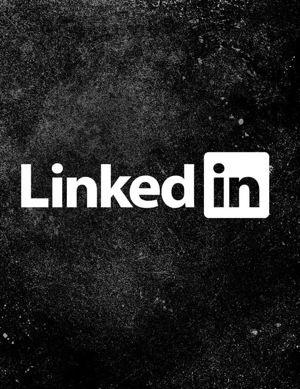 Das weiße Logo von LinkedIn auf schwarzem Hintergrund